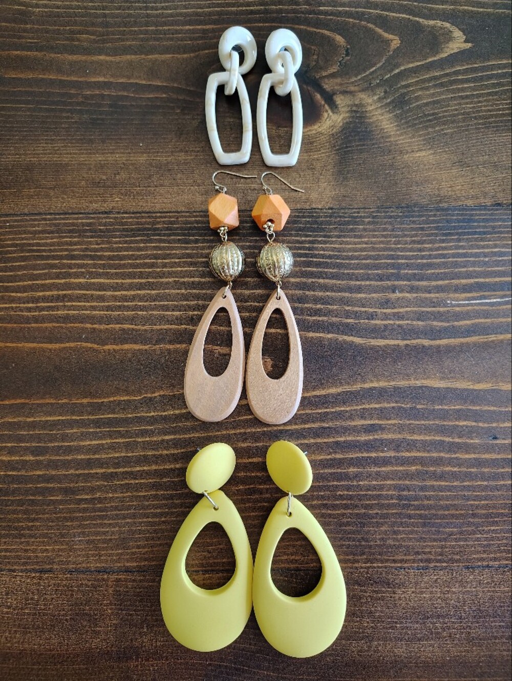 Bundle Of 3 Pairs Of Lightweight Earrings